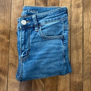 AE Medium Wash Jeggings